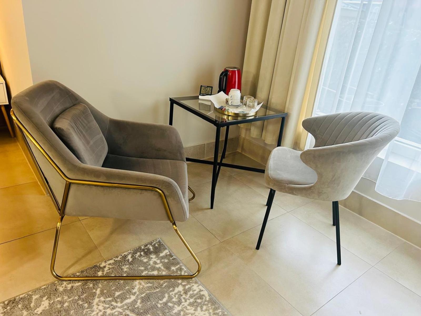 New House Sibiu Hotel Екстериор снимка