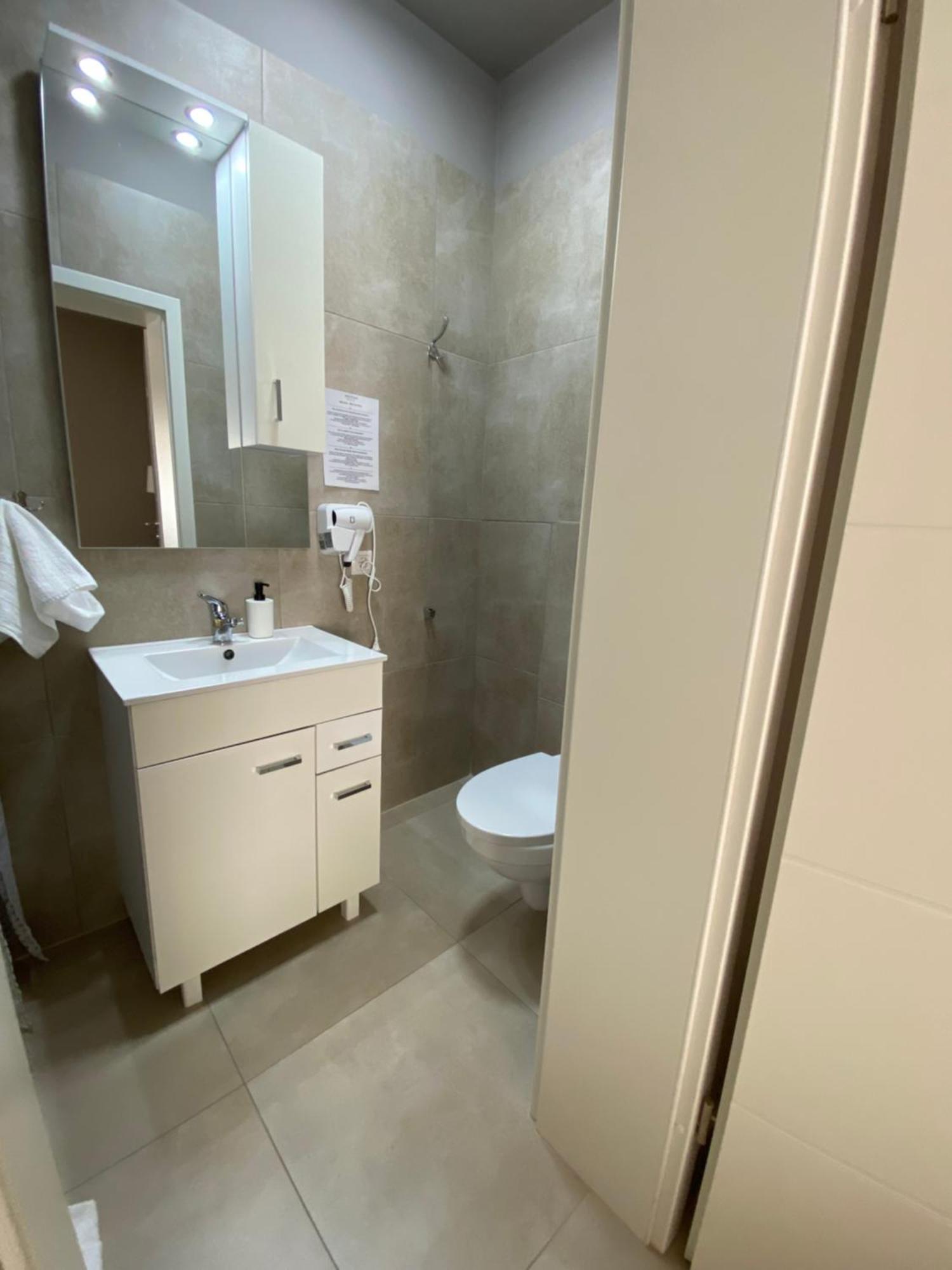 New House Sibiu Hotel Екстериор снимка