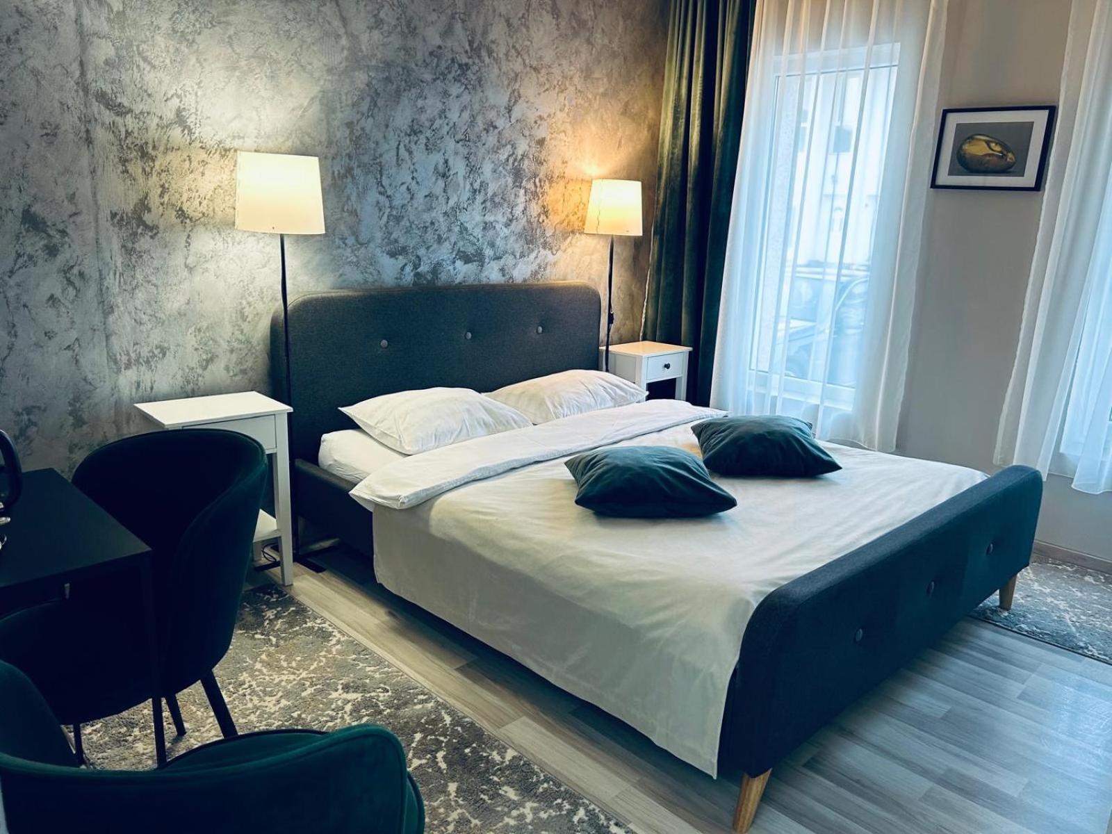 New House Sibiu Hotel Екстериор снимка